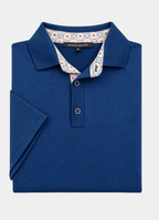 Pebble Jacquard Stretch Polo — Geometric Contrast Inner Collar Detail, Metal-Rimmed Buttons