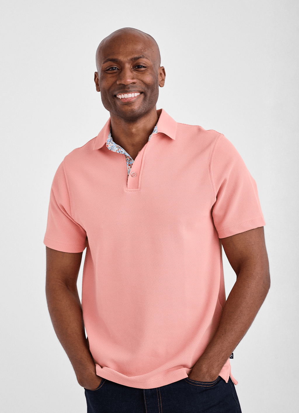 Pebble Jacquard Stretch Polo — Floral Contrast Inner Collar Detail, Metal-Rimmed Buttons