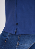 Pebble Jacquard Stretch Polo — Geometric Contrast Inner Collar Detail, Metal-Rimmed Buttons